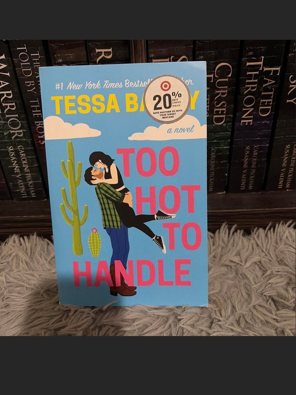 Tessa Bailey "Too Hot to Handle" — Paperback Novel